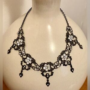 Romantic Rhinestone Choker Necklace